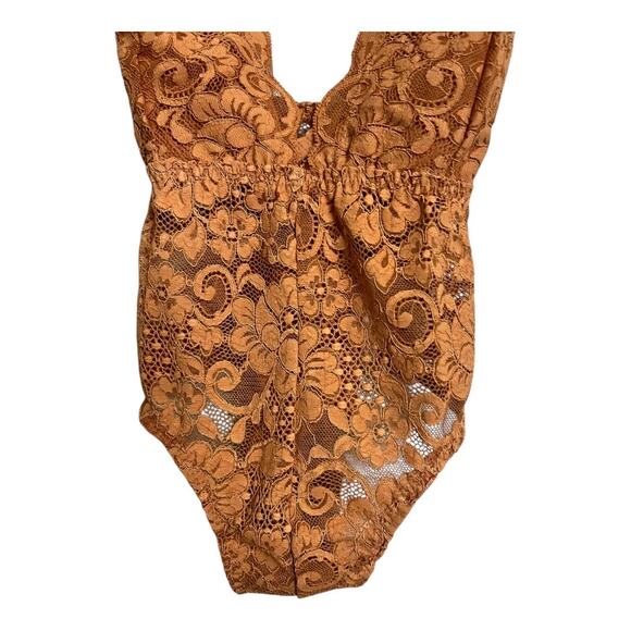 We are HAH Free People NWT Comin' In HAHt Bodysuit Lace Coquette Brown Sugar XS - Picture 3 of 5